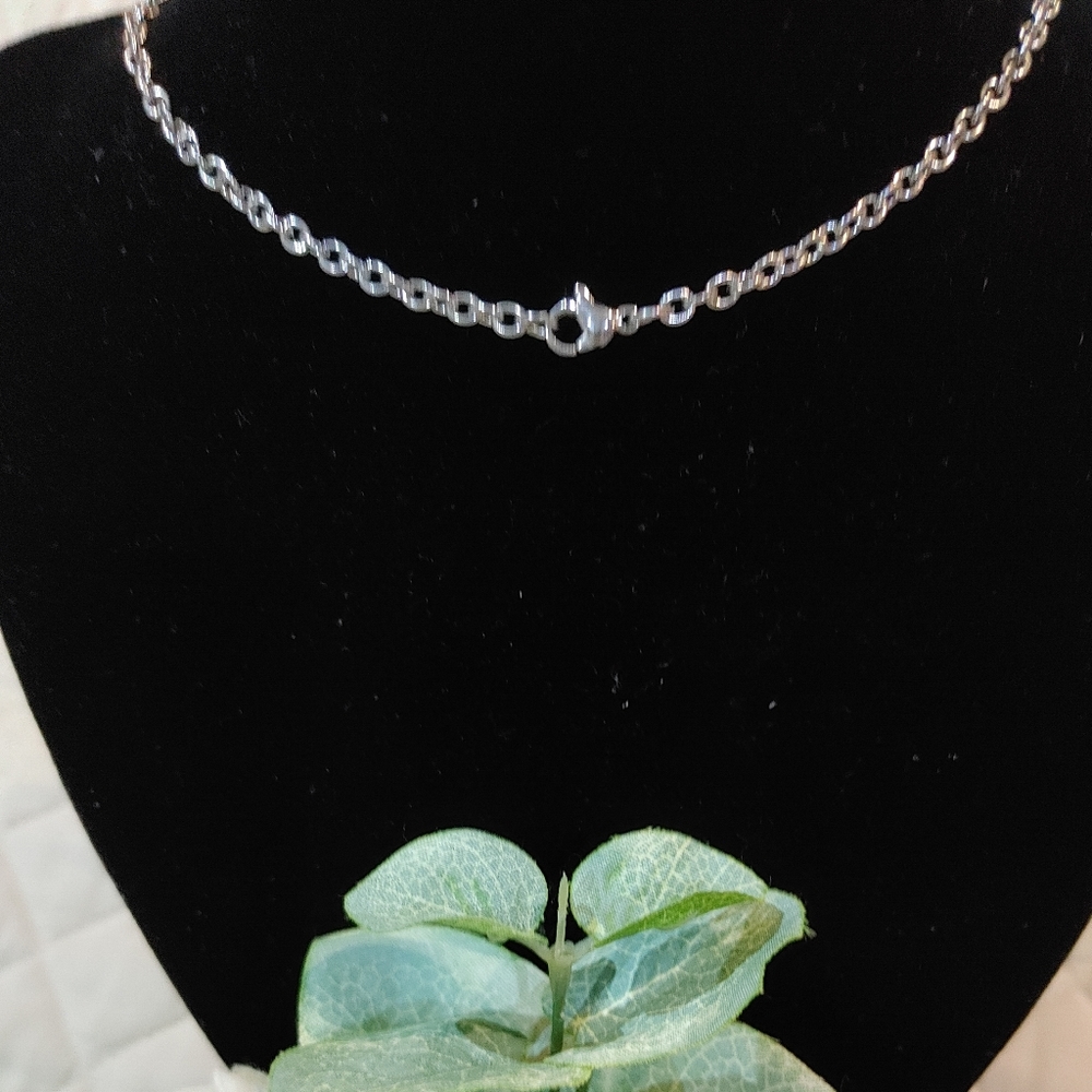 Crystal Necklace - Picture 3 of 7
